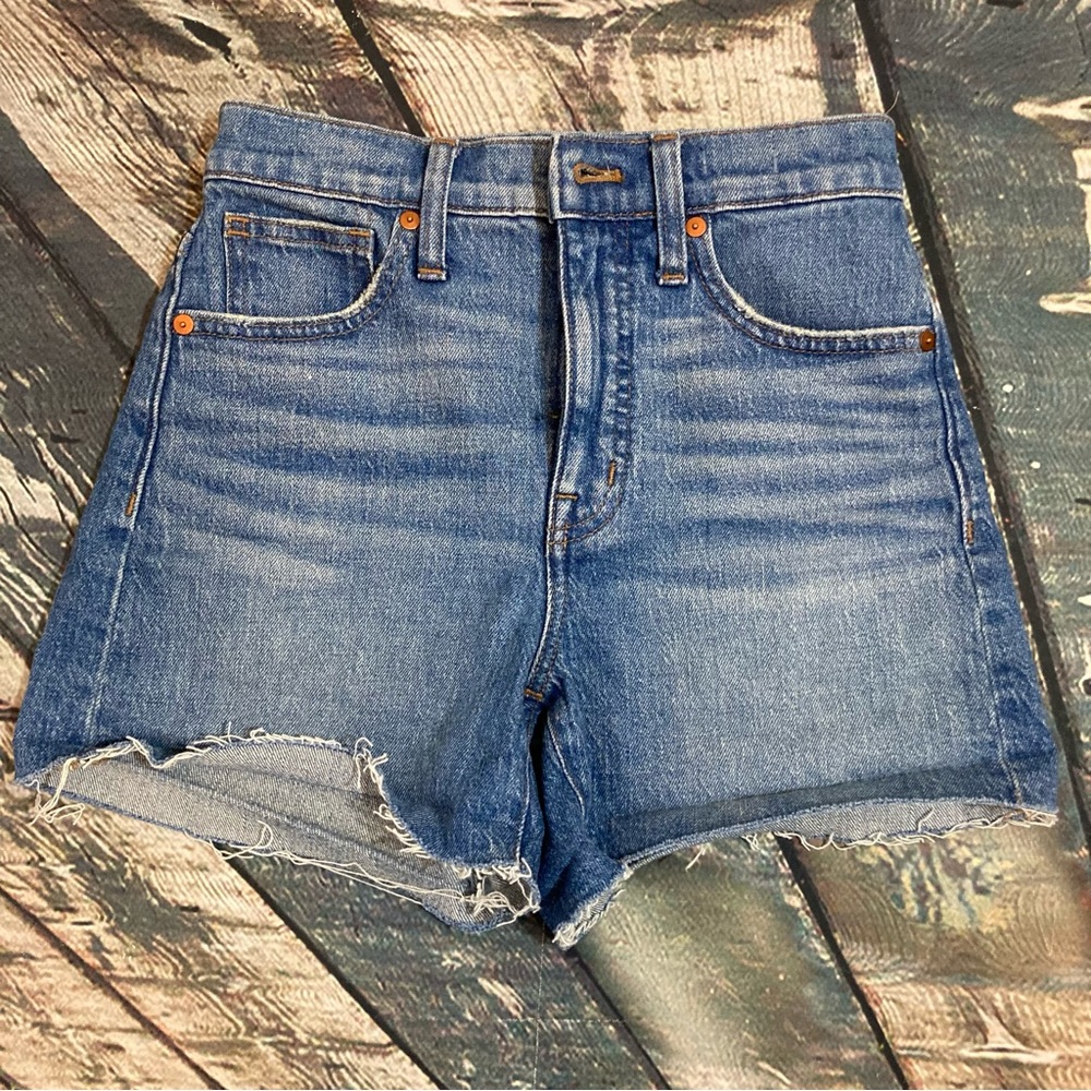 🐲💙 Madewell High-Rise Denim Shorts - Picture 4 of 11